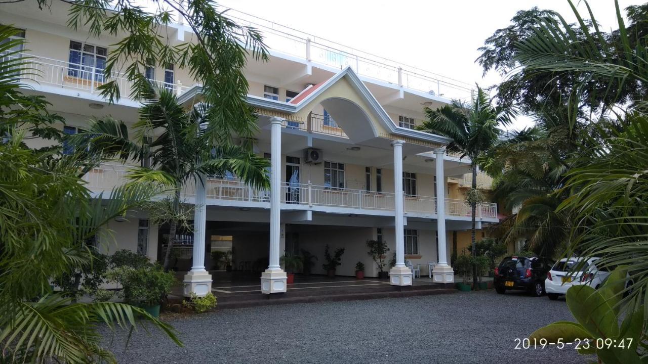 Alpha Villa Flic en Flac Екстер'єр фото