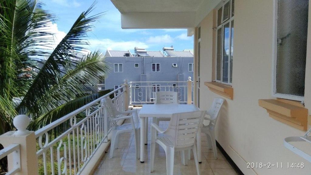 Alpha Villa Flic en Flac Екстер'єр фото